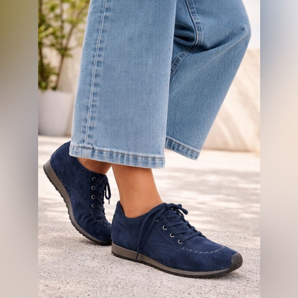 Aerosoles Navy Suede Lace-Up Comfort Sneakers Walking Casual Shoes. Womens 8.5